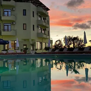 paradise-laguna-vain.albaniahotels.org/